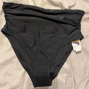 Time and tru high waisted bikini bottom. NWT. Size large